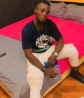 Встретьте Мужчинa : Magloire, 31 лет до Франция  District d'Abidjan